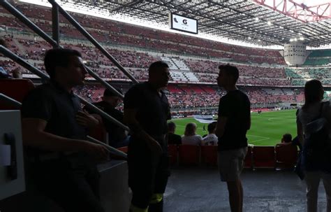 Milan San Siro Sold Out Anche In Coppa Italia Contro Il Cagliari