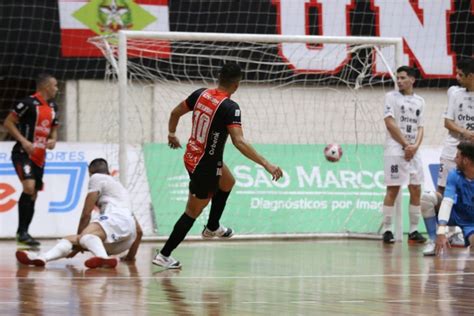 JEC Futsal empata o Tubarão no último amistoso antes da estreia na