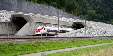 Svizzera Galleria Di Base Del San Gottardo Chiusa Per Mesi Bubblebar It