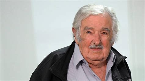 José Mujica expresidente de Uruguay revela la presencia de un tumor