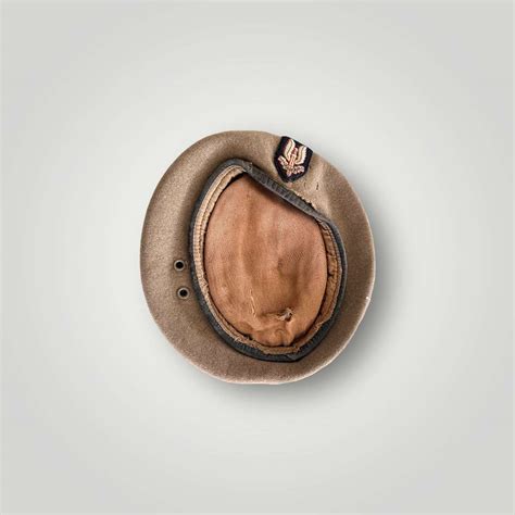 British Sas Special Air Service Beret And Badge Circa 1950s 60s