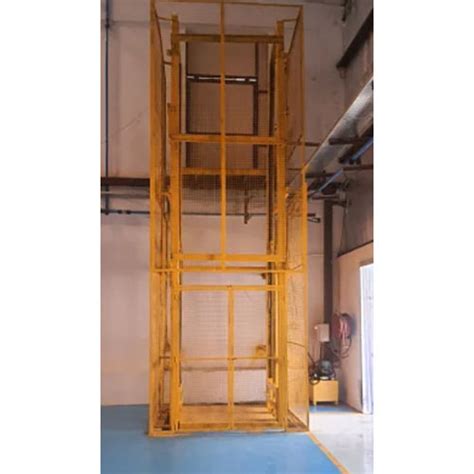 Heavy Duty Hydraulic Goods Lift Hoist Way Size Mm At Best Price