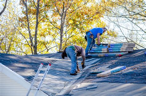 Top 4 Signs Your Roof Needs To Be Replaced Elor Energy Inc