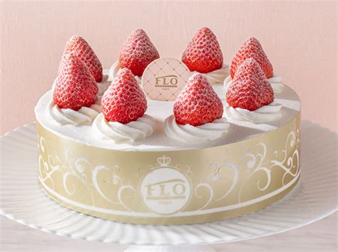 苺のショートケーキ〈18cm〉（patisserie ケーキ）