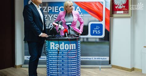 Wieczór wyborczy PiS w Radomiu zdjęcia