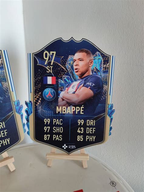 Fifa 23 Ultimate Team Psg Messi E Mbappé Tots Card Gigante Cardsplusit