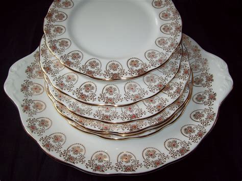Pin by Elinora on Royal Albert | Decorative plates, Royal albert, Decor