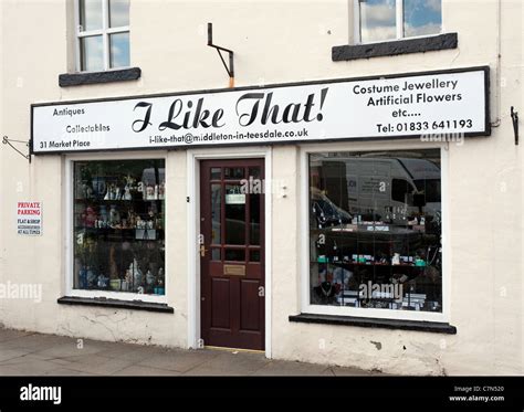 Antique Shopi Like That Shop Front Market Place Middleton In