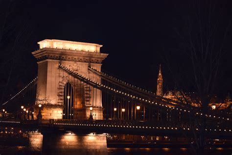 Kostenlose foto Licht Brücke Nacht Stadt Stadtbild Dämmerung