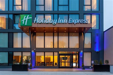 HOLIDAY INN EXPRESS - NYC BROOKLYN - SUNSET PARK, AN IHG HOTEL - Prices ...