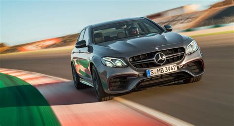 2017 Mercedes Amg E63 E63 S Pricing And Specs Photos Caradvice