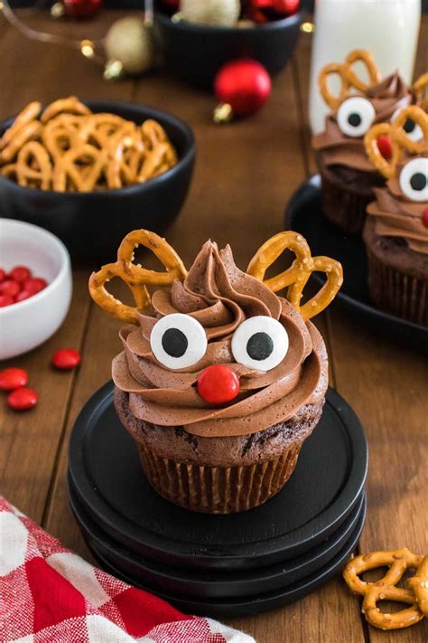 Easy Reindeer Cupcakes XoxoBella