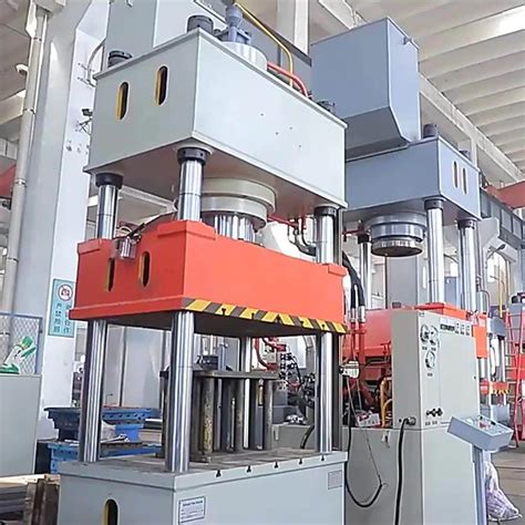 T Four Column Brake Pad Making Machine Metal Deep Drawing Hydraulic