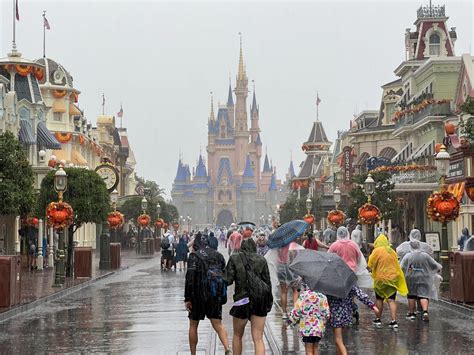 What To Expect In Disney World During A Hurricane Mickeyblog