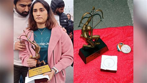 Vinesh Phogat Returns Arjuna Khel Ratna Awards Days After Writing To