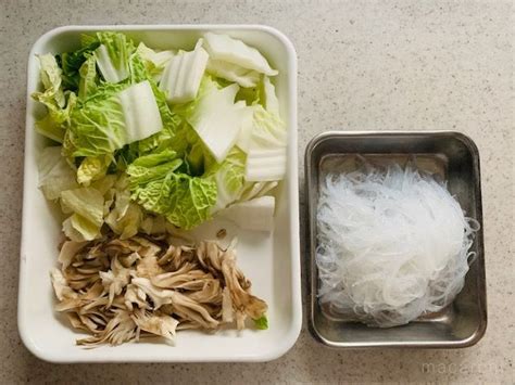 煮込むほど旨みがアップ！ 白菜とふんわり肉団子の春雨スープの作り方 Macaroni