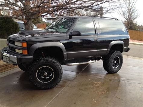 1997 Chevrolet Tahoe 2dr 6 Lift 37 Tires Personal Items