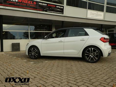 AUDI A1 8X OXXO Decimus Black