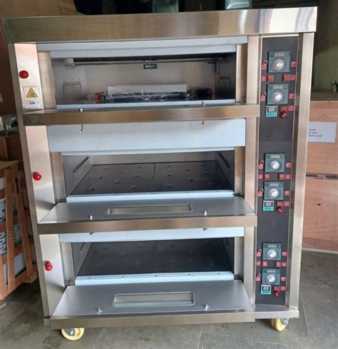 Triple Deck Oven 9 Tray Gas Operated At Rs 145000 Deck Ovens In