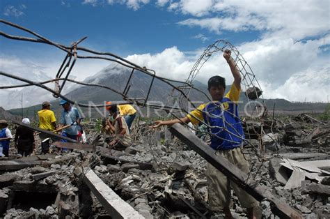 GELIAT MASYARAKAT LERENG MERAPI ANTARA Foto