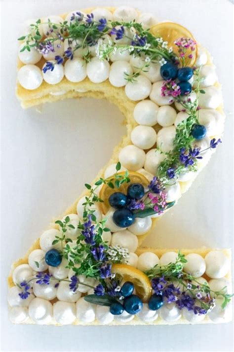 How To Make A Number Cake With Flowers In Number Cakes Yummy