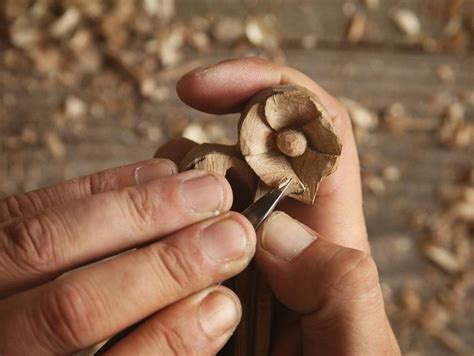 Spoon Carving By Giles Newman Tallado En Madera Madera Proyectos