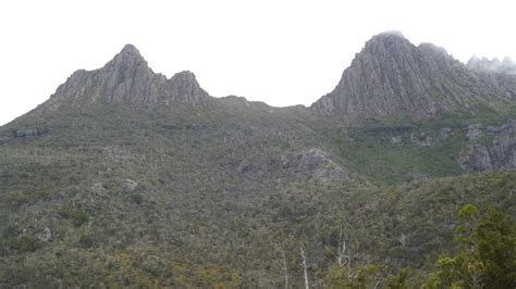 Explore Cradle Mountain, Tasmania’s Beautiful Wild Scenery