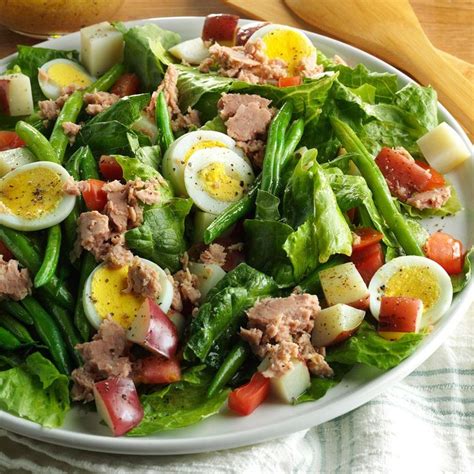 28 Healthy Salads for Weight Loss