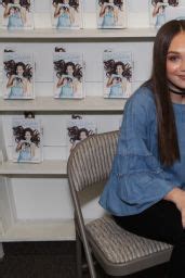 Maddie Ziegler - 'The Maddie Diaries' Book Signing at Children's Book World in Haverford ...