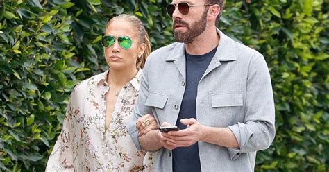 Jennifer Lopez I Ben Affleck Posen A La Venda La Mansi De Milions D