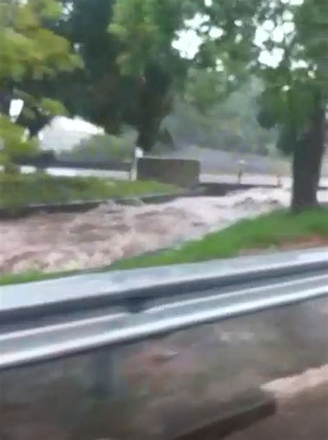 Chuva Forte Faz Rio Transbordar E Provoca Pontos De Alagamento Em Mogi