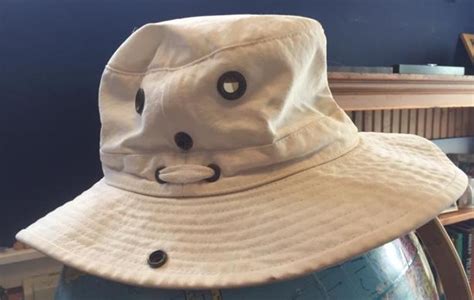 Original Tilley Hat, size small white Saanich, Victoria