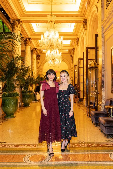 Photos Wicked Stars Alyssa Fox And Mckenzie Kurtz Enjoy The Plaza Hotels Wicked Themed Tea