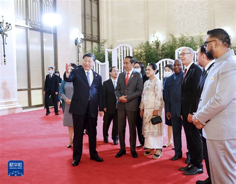 习近平和彭丽媛为出席成都第31届世界大学生夏季运动会开幕式的国际贵宾举行欢迎宴会