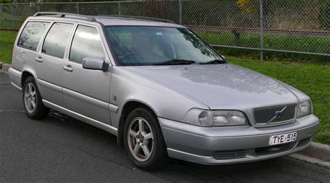 1998 Volvo V70 T5 - Wagon 2.3L Turbo Manual