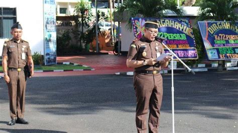 Berlangsung Khidmat Wakajati Maluku Utara Pimpin Upacara HUT Persaja