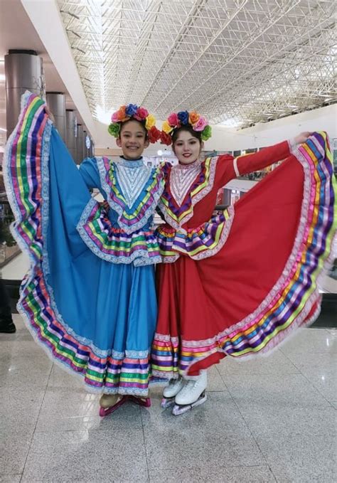 Vestidos De Doble Vuelo De Jalisco Vestidos Mexicanos Vestidos