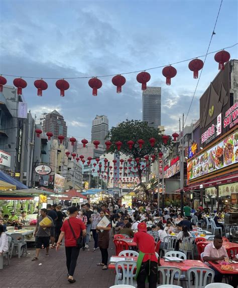 Jalan Alor Night Market In KL: Best Guide | Travel Hiatus