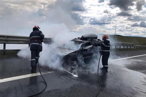 Incendiu Pe Autostrad La O Ma In A Ars Aproape N Totalitate