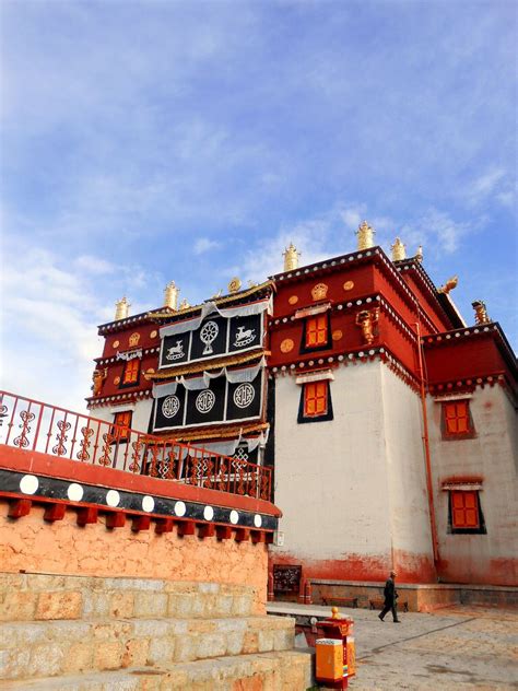 Songzanlin Monastery - 松赞林寺 - Tu viện Songzanlin | Asian tapestries, Tibet, Bhutan