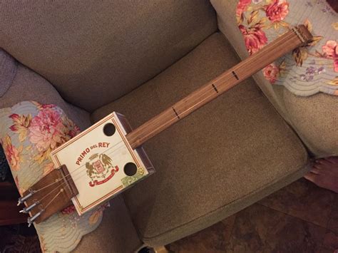 My Cigar Box Guitar Build 1 Us Bennett Making Musical Instruments Cigar Box Guitar Box