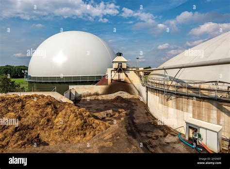 Biogas Plant Gas Storage With Dome Fermenter Tanks For The