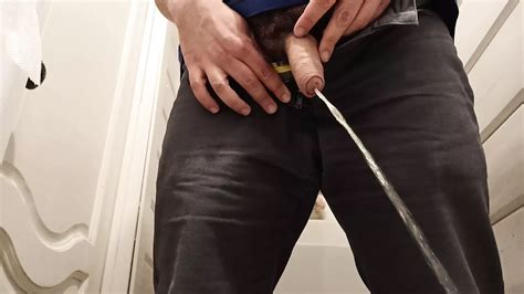 Public Toilet Pissing Front View Italian Gay Amateur Porn XHamster