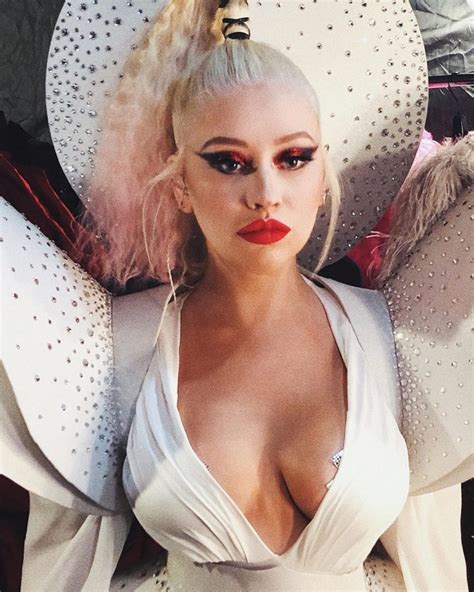 Christina Aguilera Tits Of The Day DrunkenStepFather