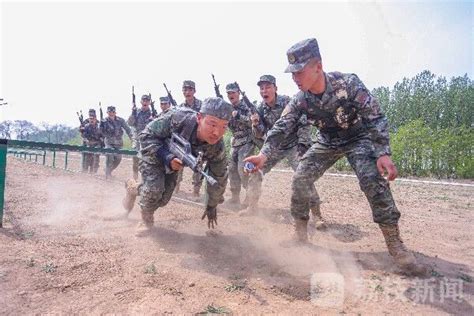 砺血性、练精兵——战术训练培育新兵战斗精神荔枝军事荔枝网新闻