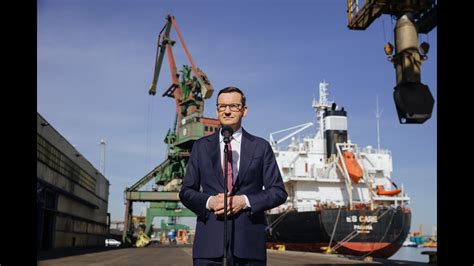 Mateusz Morawiecki W Morskim Porcie Gdynia Youtube