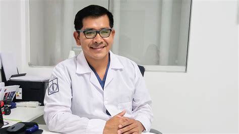 Dr Elmer Paz More Centro Médico Hematológico