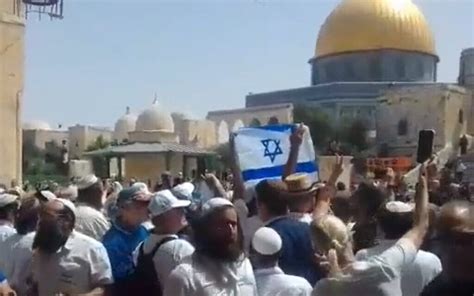 Half Of Jewish Israelis Back Prayer On Temple Mount Mostly To Prove