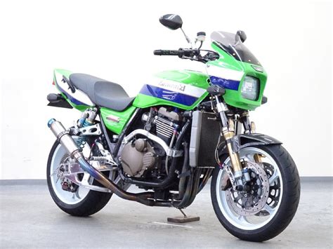 【やや傷や汚れあり】カワサキ Zrx1200r 【動画有】ローン可 車検残有 2024年8月迄 Zrt20a フルカスタム車 Zrx1200d