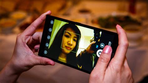 Best smartphones for selfies (pictures) - CNET